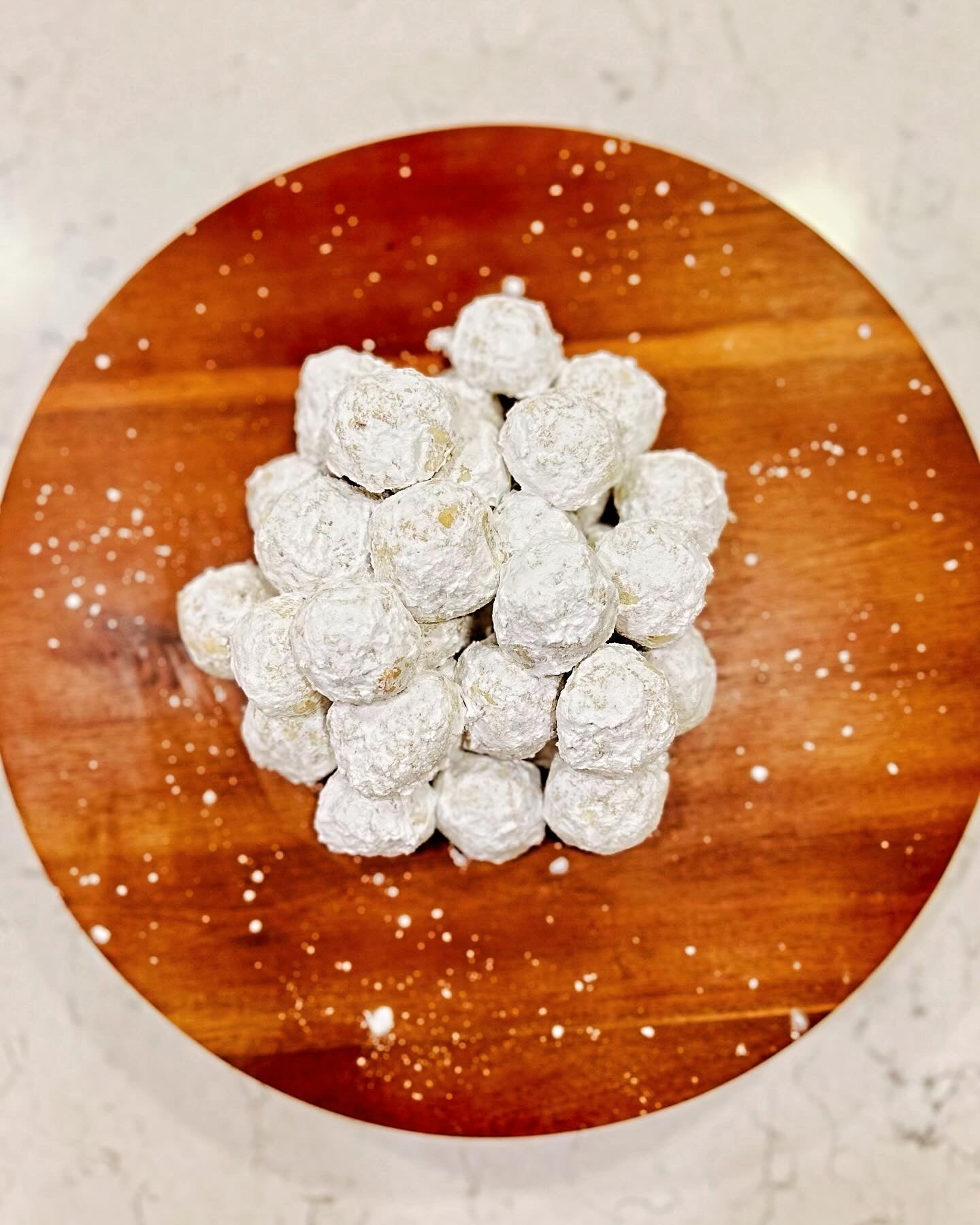 Russian Tea Cake Cookies (aka Grandma's Snowballs)